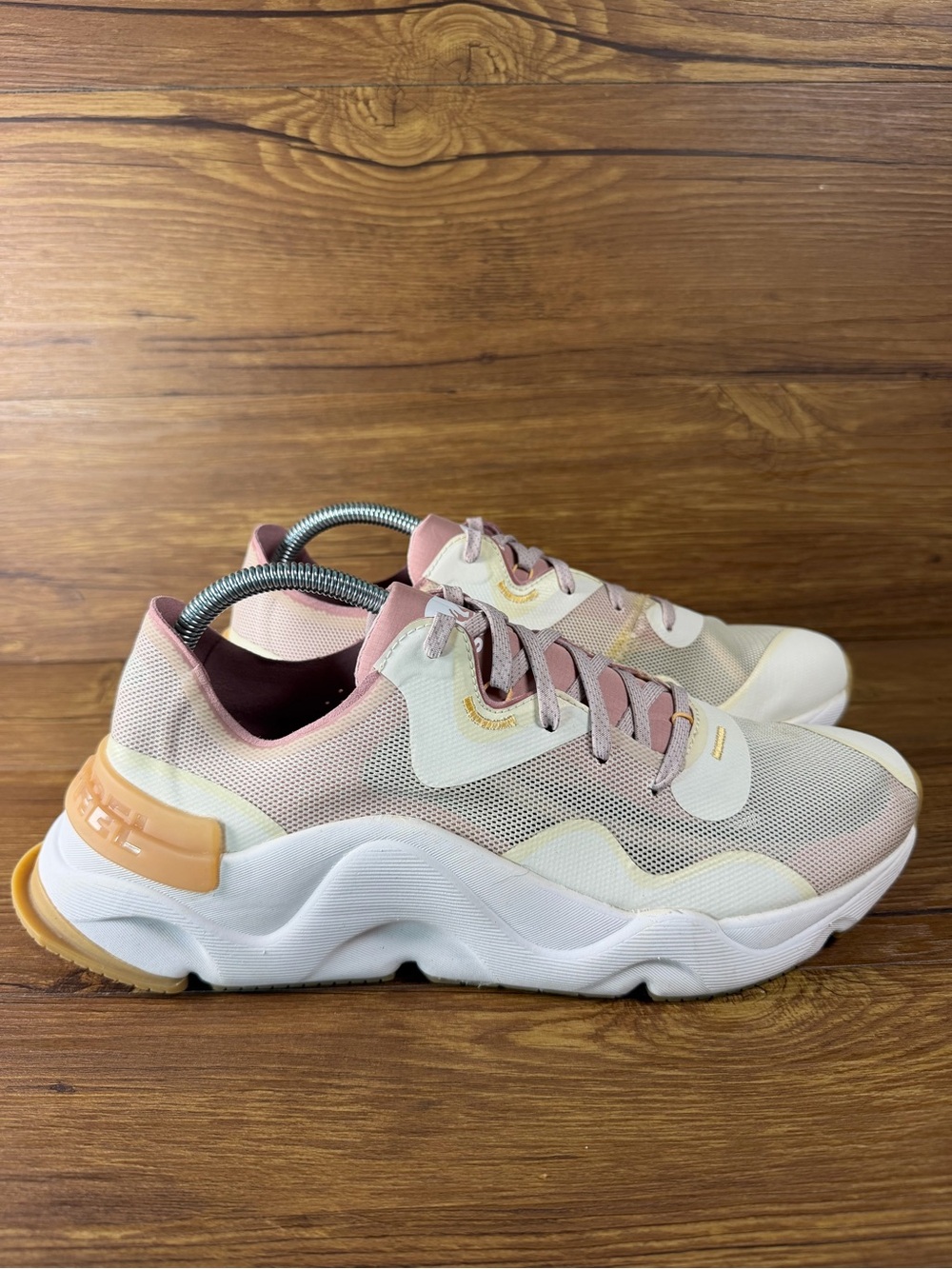 SOREL Kinetic Renegade Sneaker- Women's Size 10.5 Pink Shoes